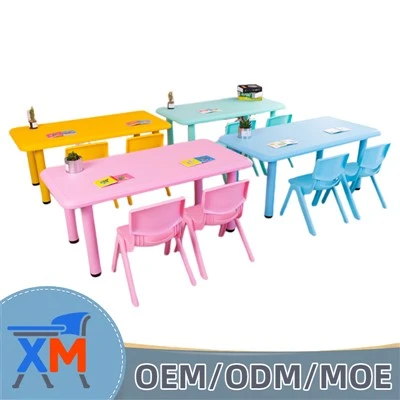 صندلی بچه گانه برای میز مهمانی